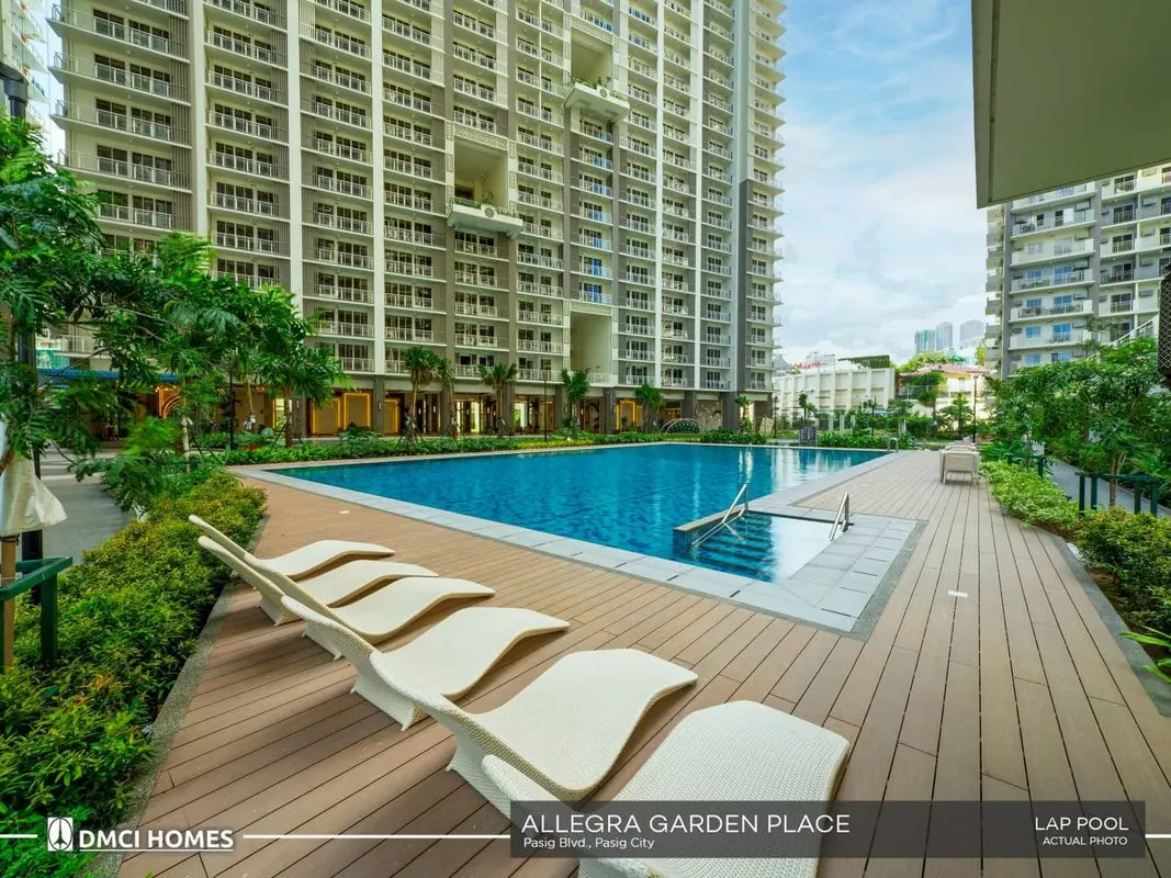 Allegra Garden Place — Pasig